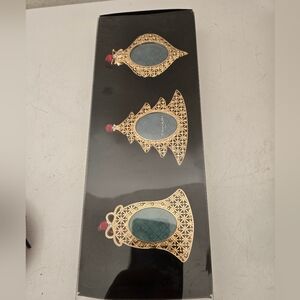 NWT gold-toned Tahari holiday-themed picture frame ornaments
